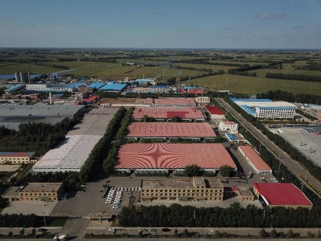 颗粒板十大品牌2025年榜单揭晓：高强度板材引领定制家具新潮流(图1)
