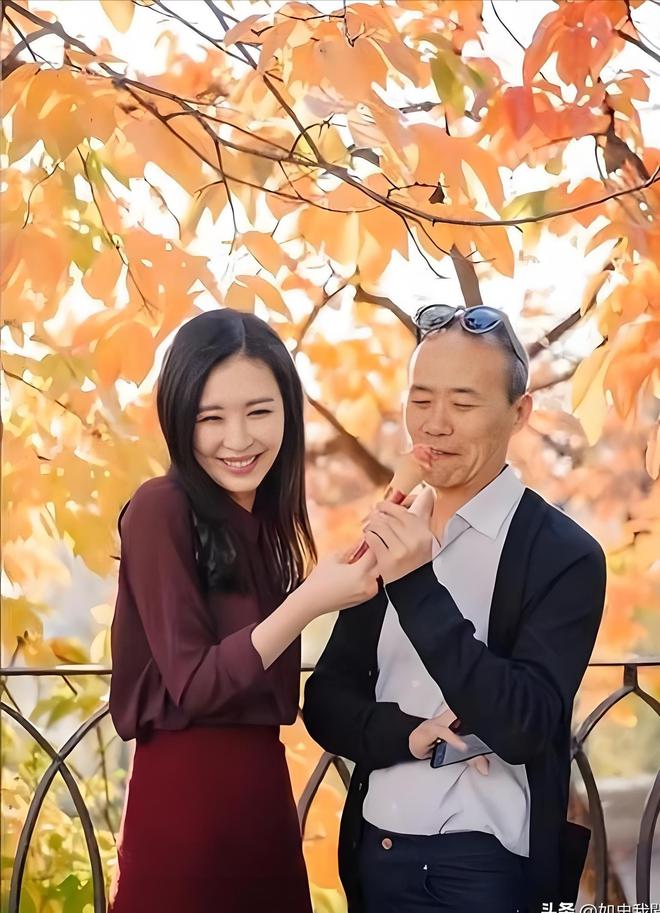 74岁王石携44岁妻子上杂志豪宅曝光睡10万床田朴珺谈相处秘诀(图7)