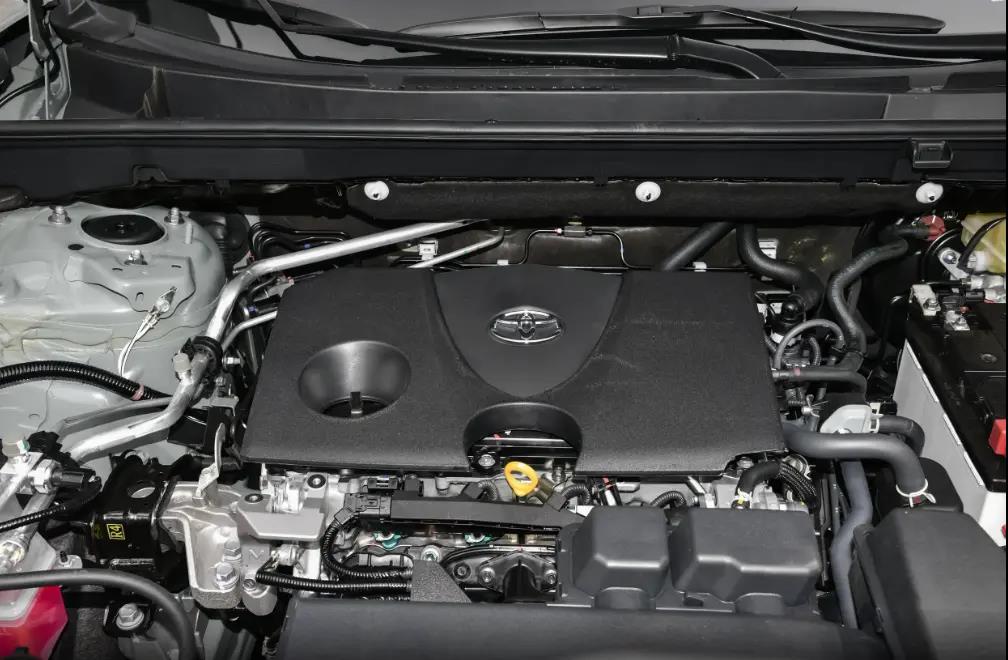 全新一代丰田RAV4硬派登场混动加持能否再塑紧凑SUV格局？(图5)