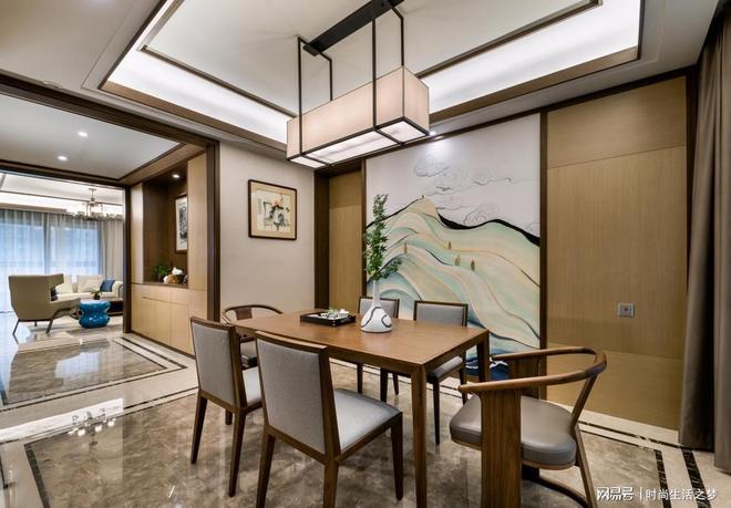 2025年浙江泓优材装饰材料全屋定制展现出恢弘大气的奢华风范(图2)
