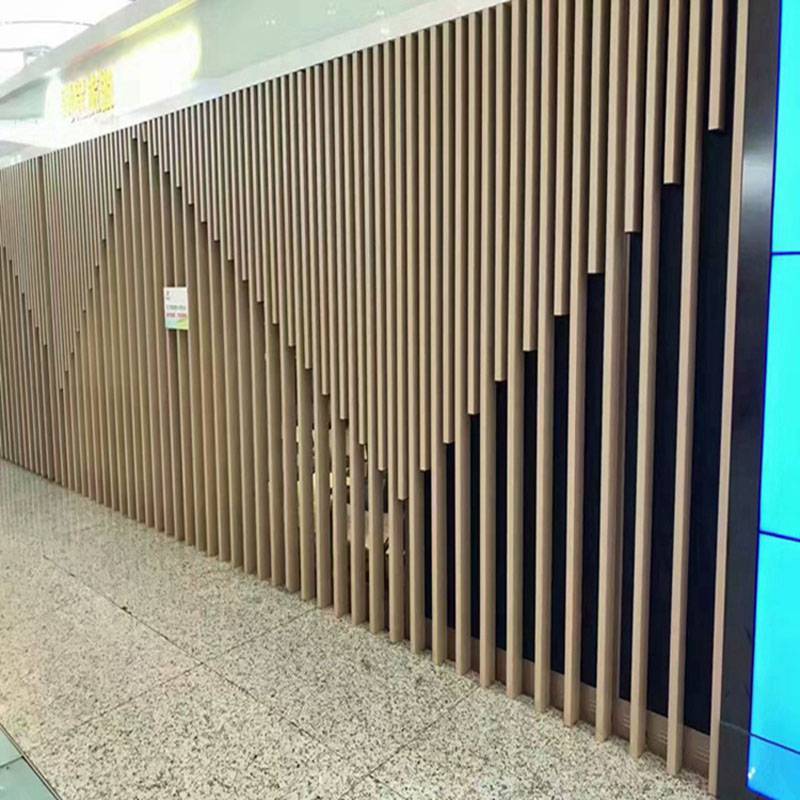 上海颐烨笙取得外墙保温装饰板专利有效提高整体安装作业的工作效率(图1)